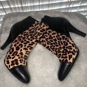 Sofft Makayla calf hair black & leopard booties Size 6